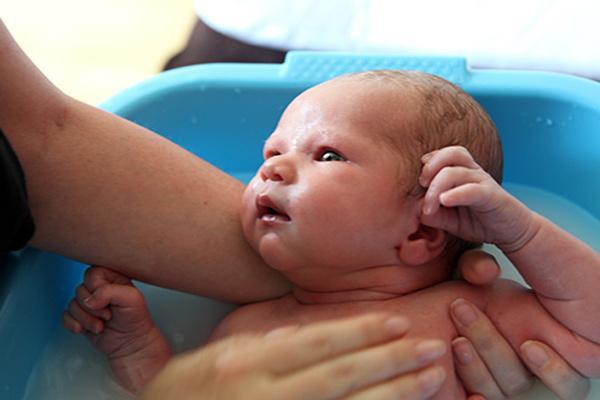 مراقبت از پوست نوزاد: نکاتی برای پوست نوزاد شما